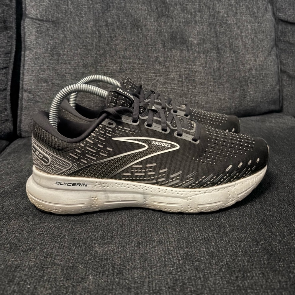 Brooks Glycerin 20 Womens Size 9D Black White Athletic Running Shoes Sneakers
